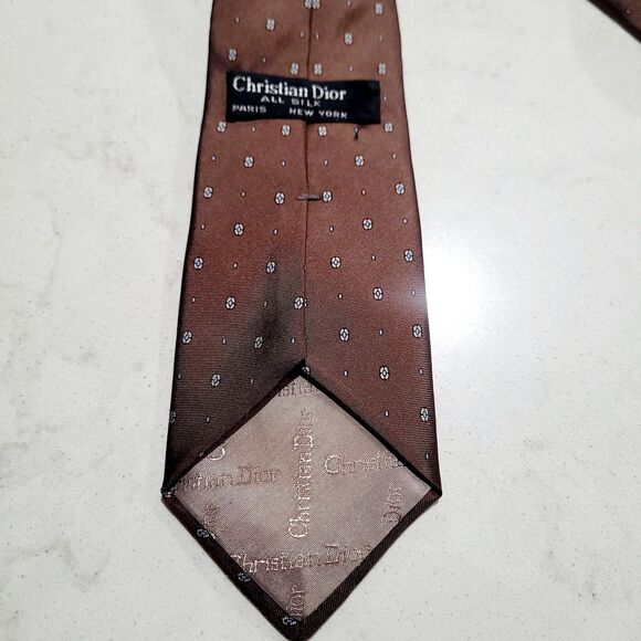 Christian Dior Designer Italian Silk Necktie Brown White Orchid Classic Tie NWOT - Picture 2 of 6